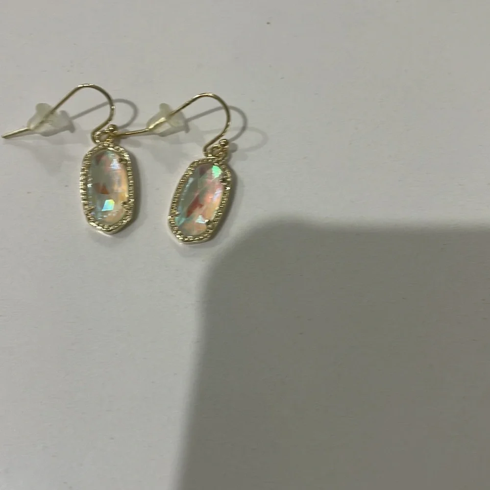 Earring - Picture 2 of 2